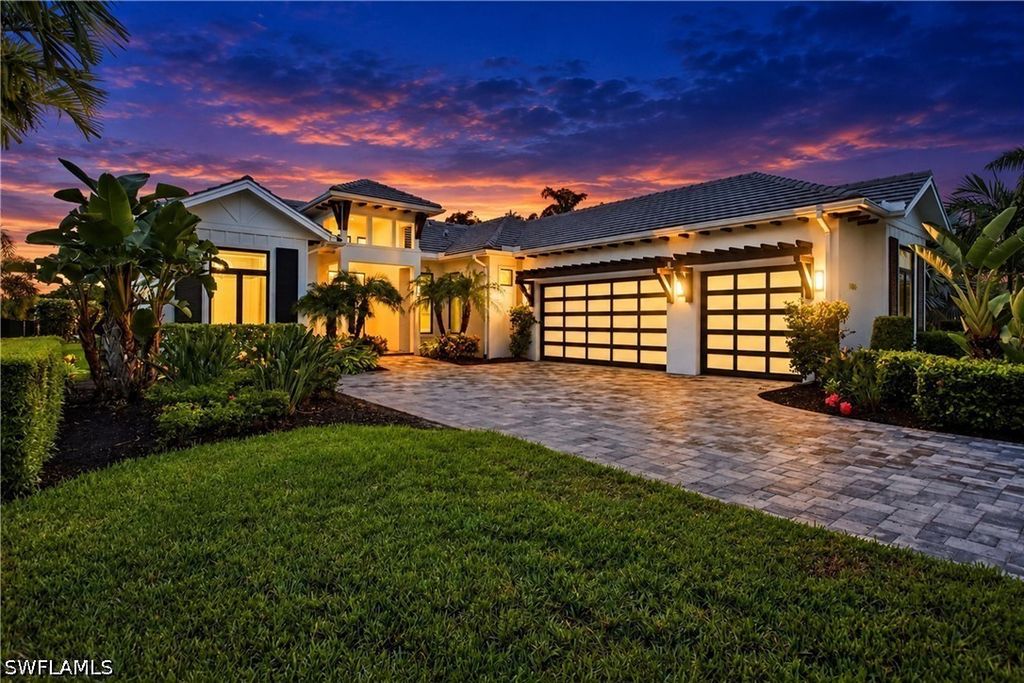 9845 Montiano Dr, Naples