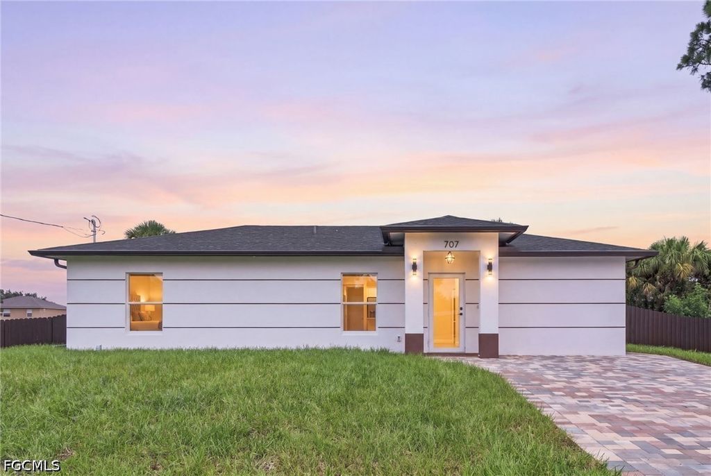 707 Sawyer St, Lehigh Acres