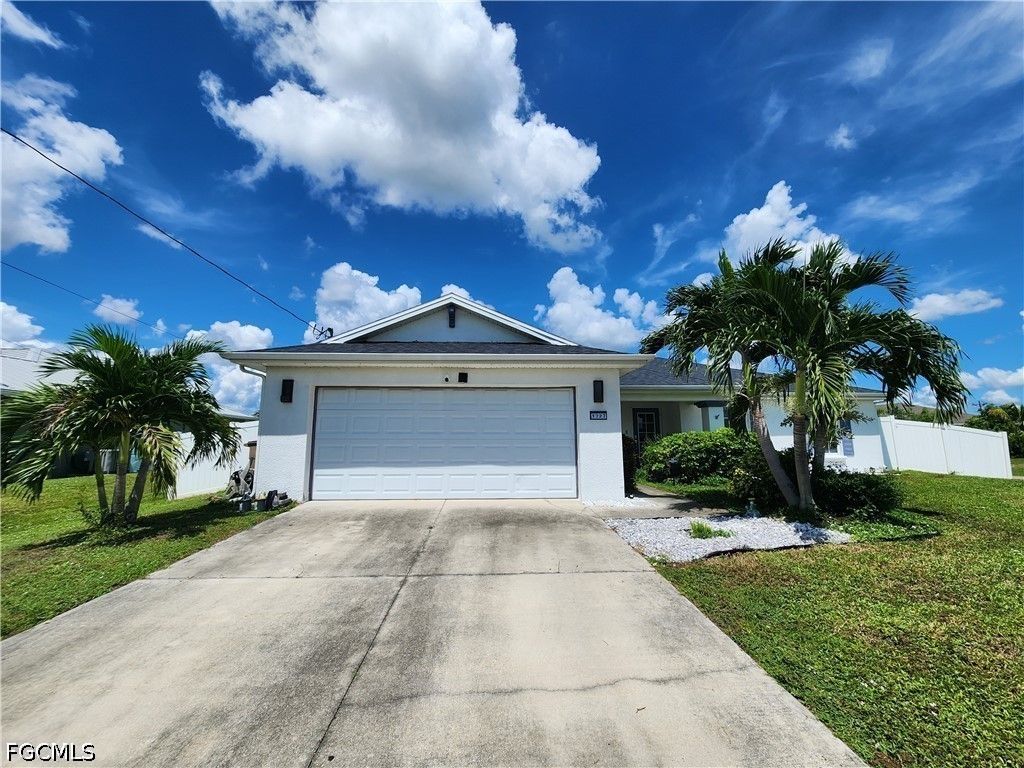1727 Ne 34th St, CAPE CORAL