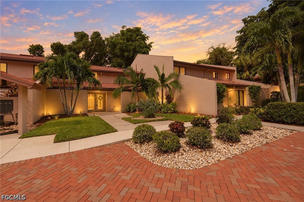 4611 S Landings Dr, FORT MYERS