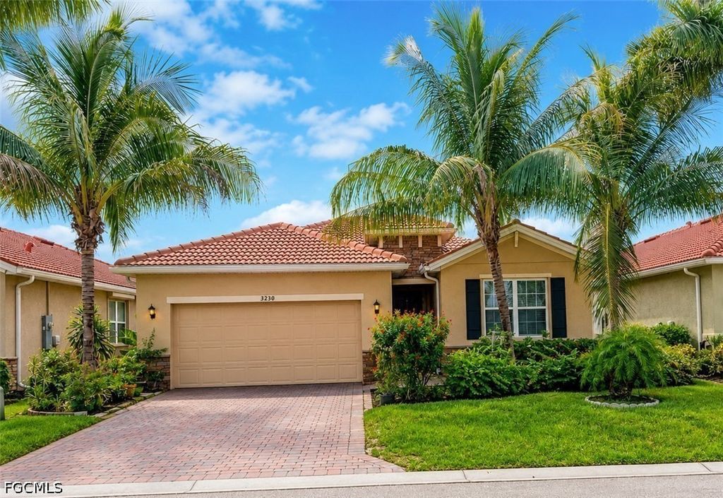 3230 Birchin Ln, Fort Myers