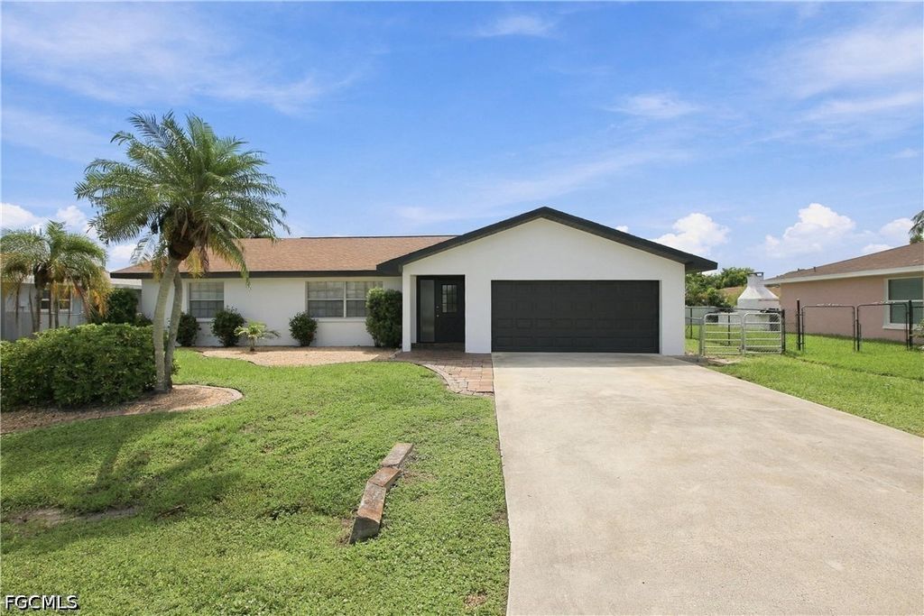 7402 Sea Island Rd, Fort Myers