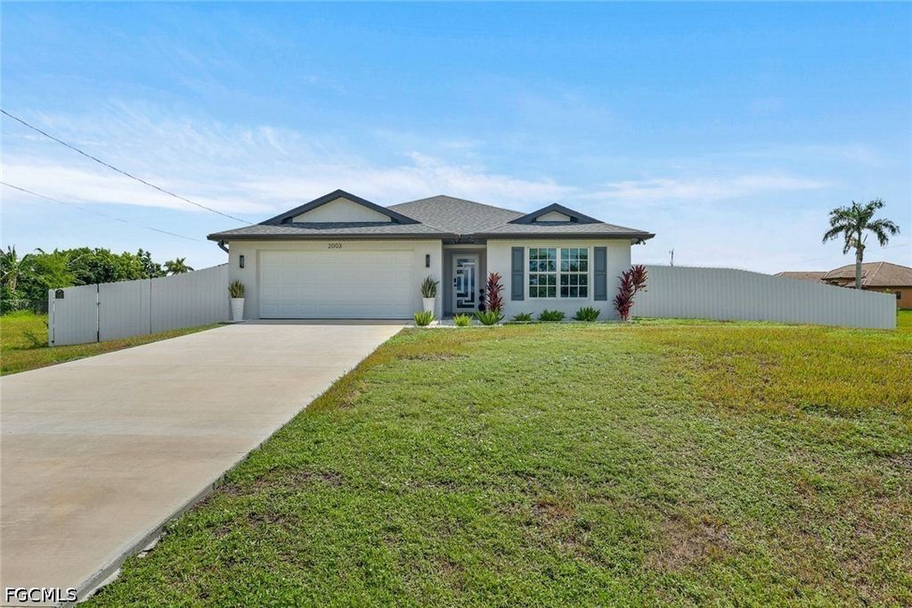 2003 Ne 6th Ave, Cape Coral