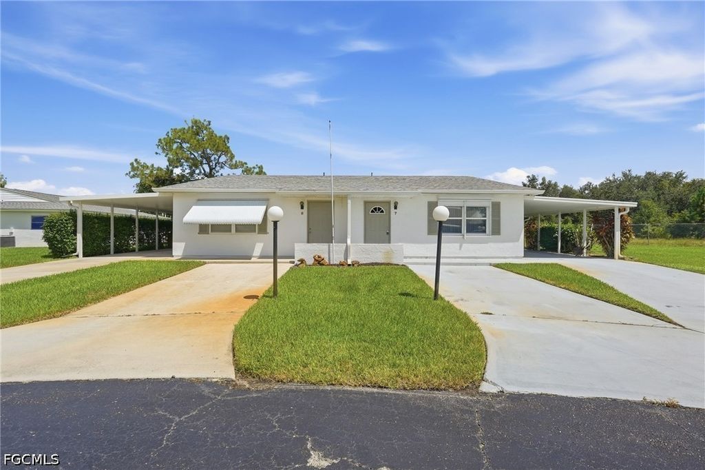 7 Dutch Iris Ln, Lehigh Acres