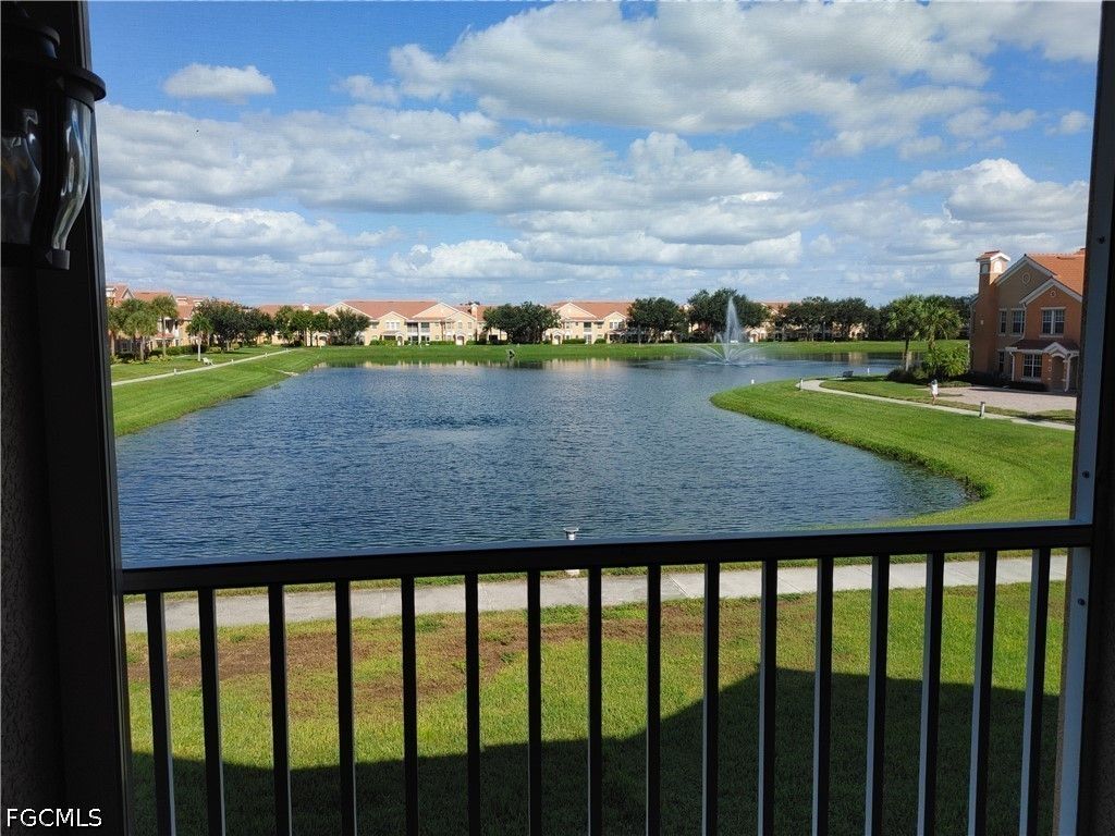 1769 Concordia Lake Cir 3204, CAPE CORAL