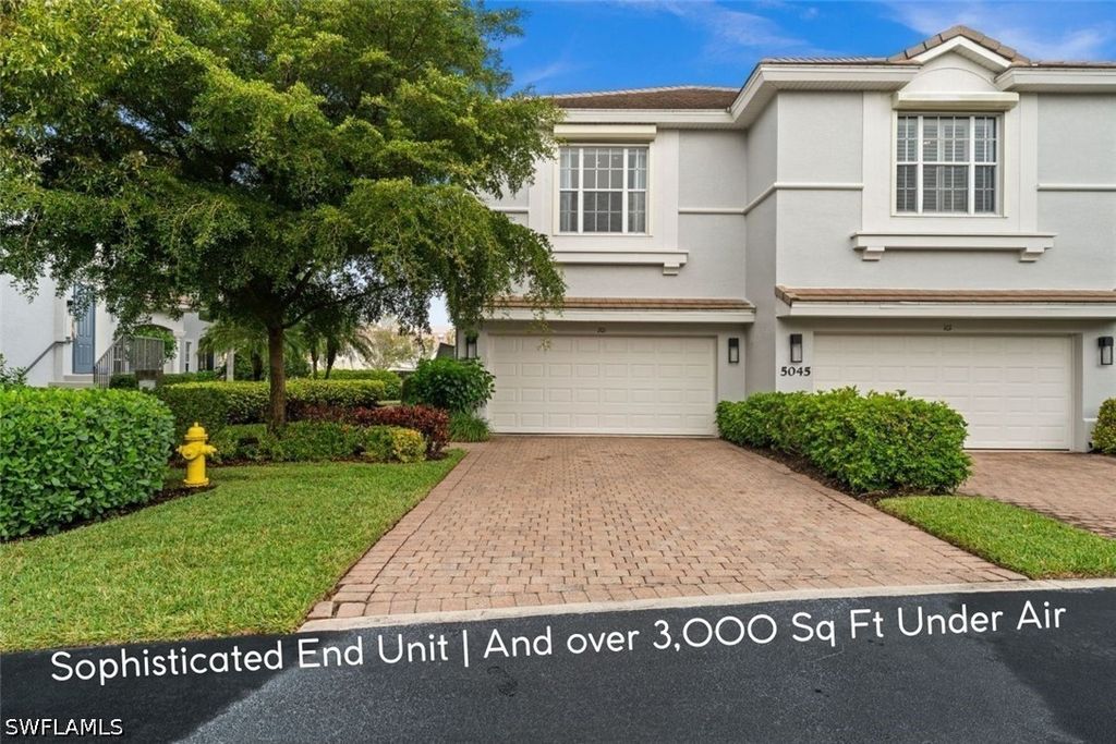 5045 Blauvelt Way 201, Naples