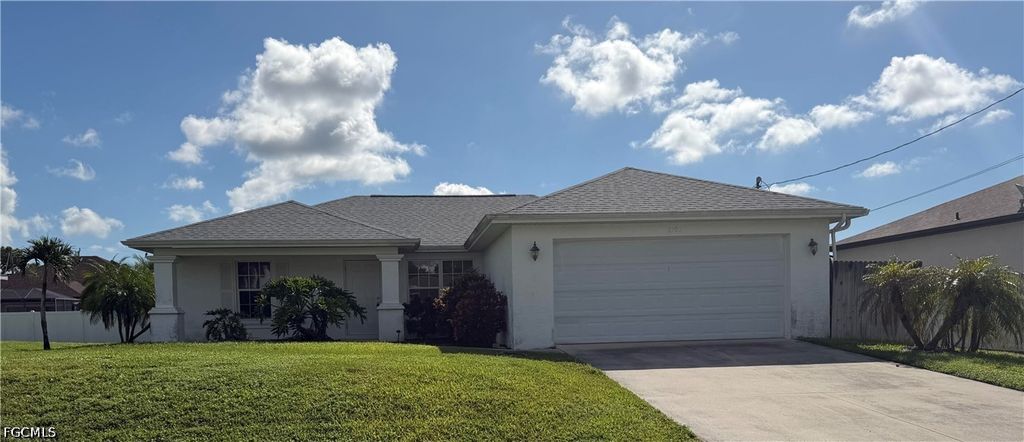 1705 Nw 11th Ct, Cape Coral