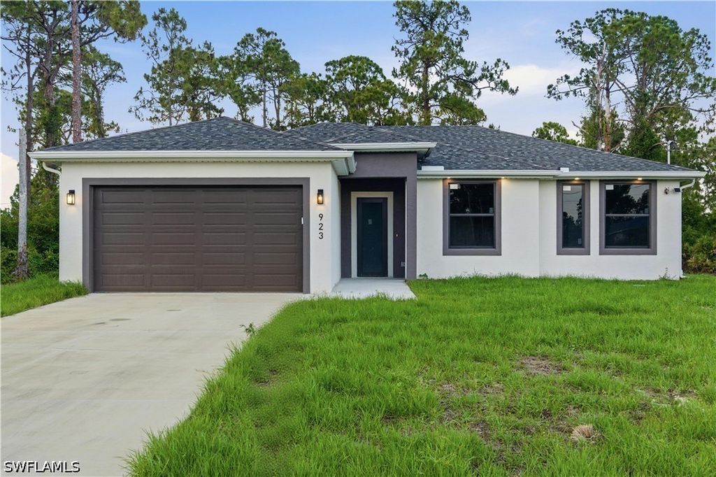 923 Milwaukee Blvd, Lehigh Acres