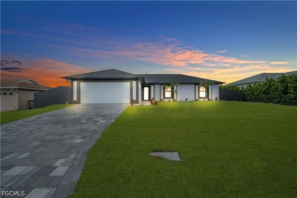 2124 Ne 16th Pl, Cape Coral
