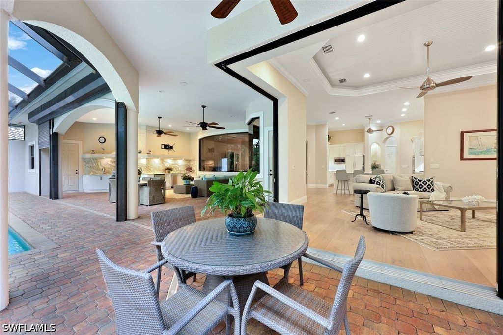 1725 Supreme Ct, NAPLES