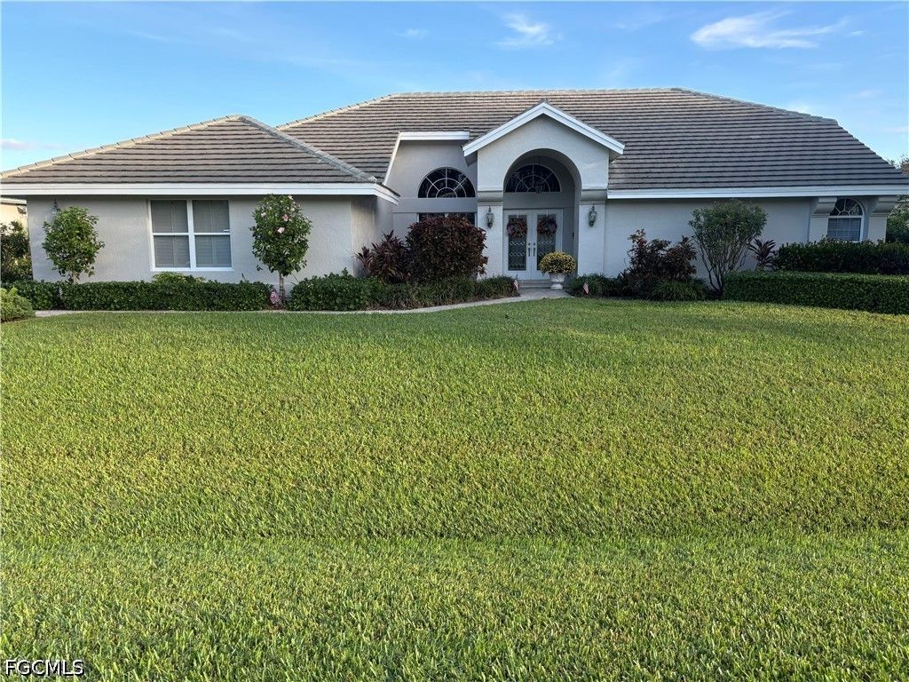8161 Glenfinnan Cir, Fort Myers
