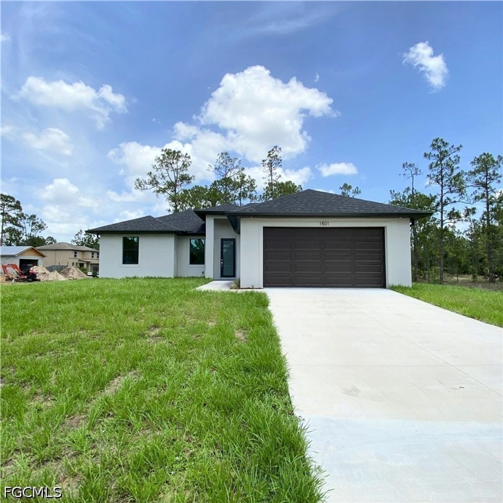 3121 32nd St Sw, Lehigh Acres