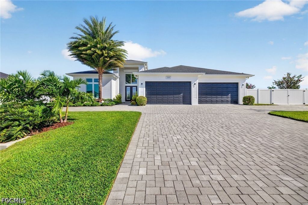 2001 Sw 2nd Ter, CAPE CORAL