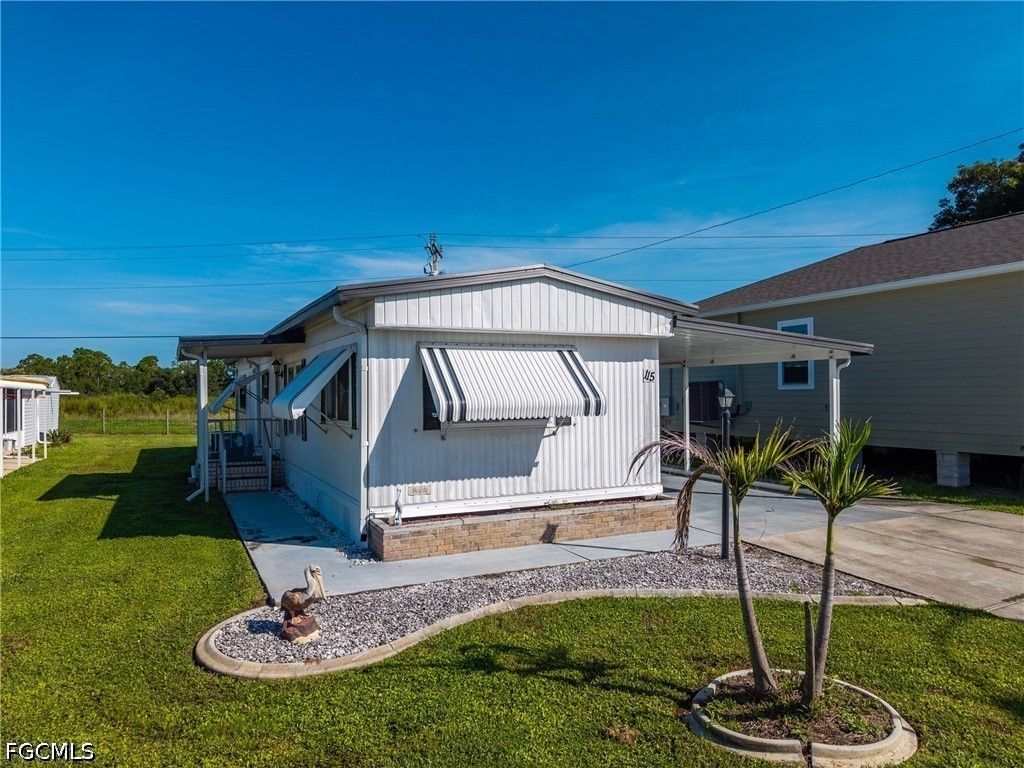 115 Conestoga Trl, NORTH FORT MYERS