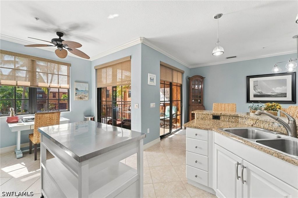 9098 Capistrano St S 7108, Naples