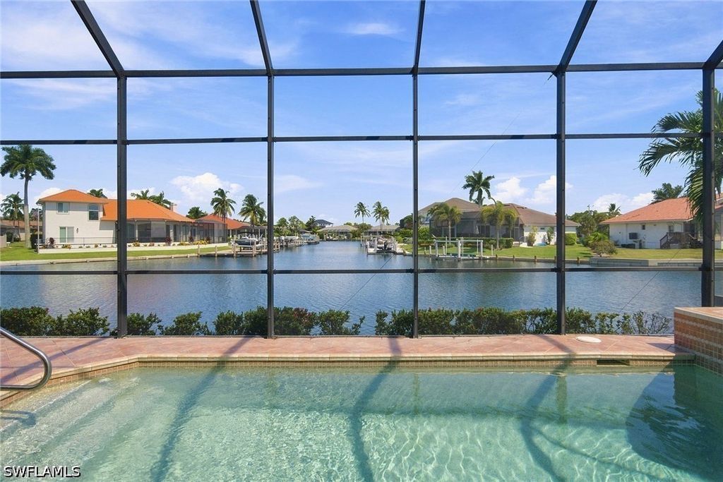 1648 Villa Ct, Marco Island