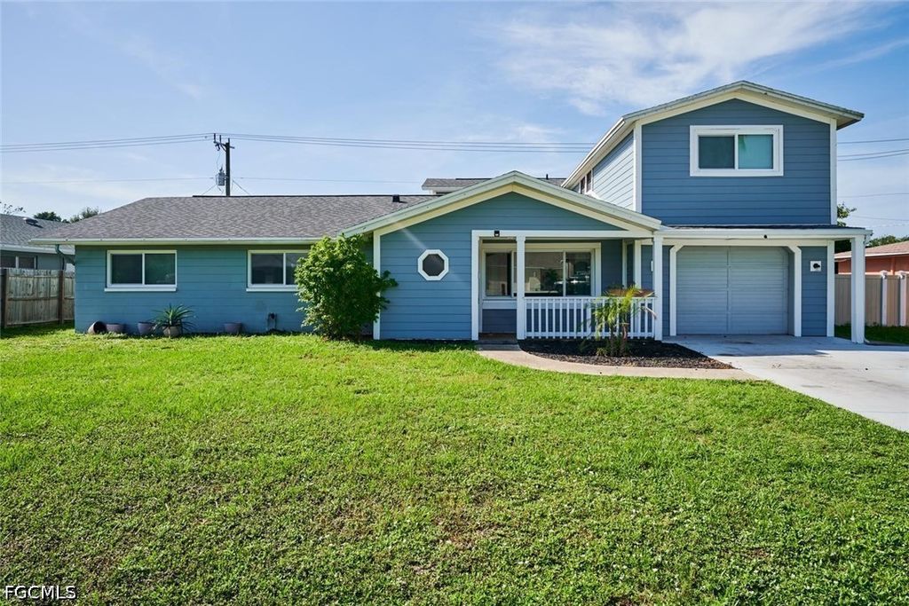 2212 Crystal Dr, Fort Myers