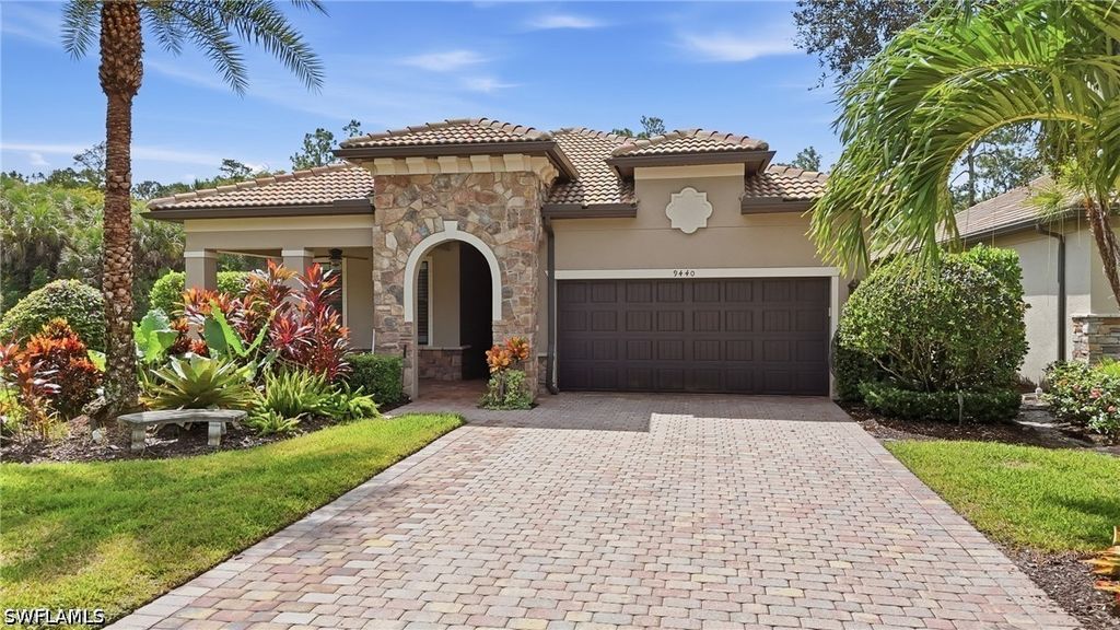 9440 Whooping Crane Way, Naples