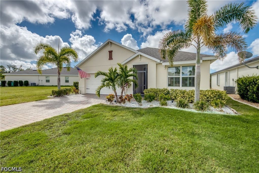 3162 Estancia Ln, CAPE CORAL