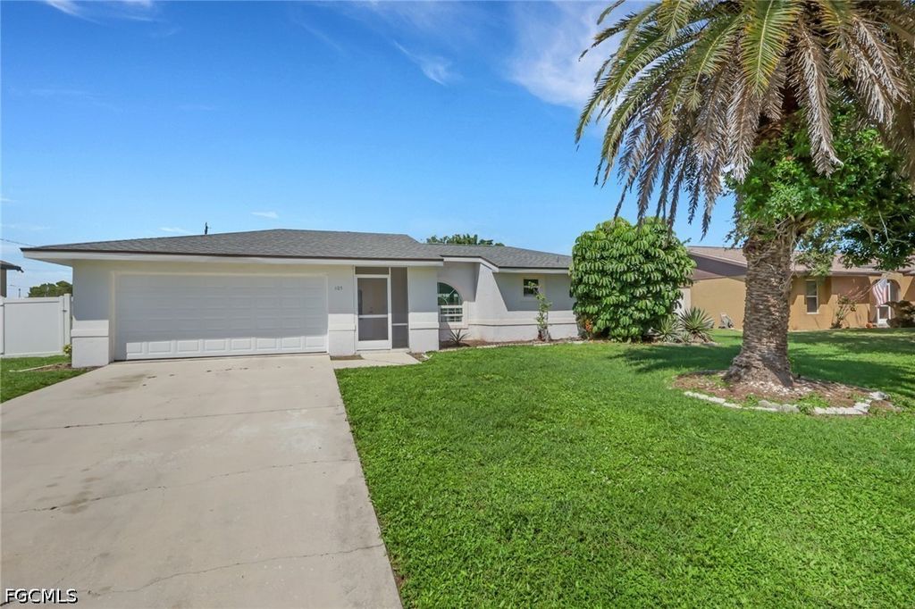 105 Se 44th Ter, Cape Coral