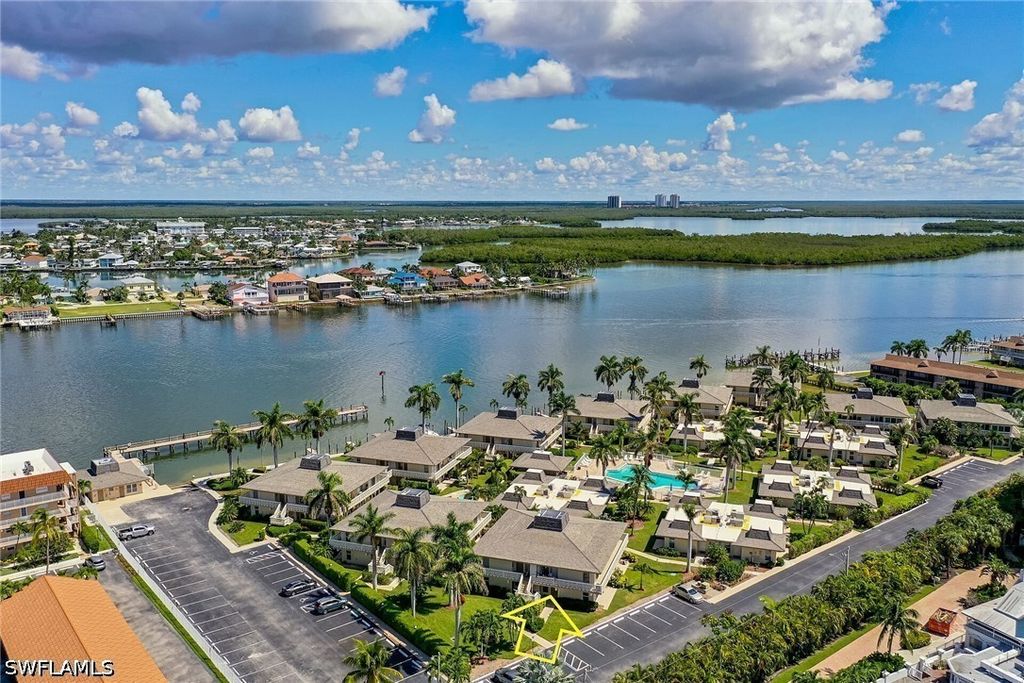 1215 Edington Pl M2, Marco Island