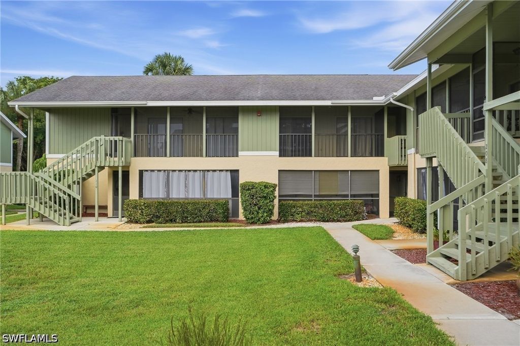 5501 Rattlesnake Hamm Rd 209, Naples