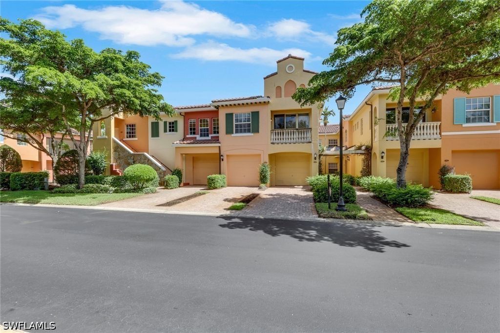 8524 Via Lungomare Cir 202, Estero