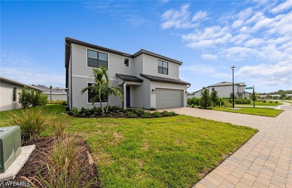 2084 Freemont Way, Naples