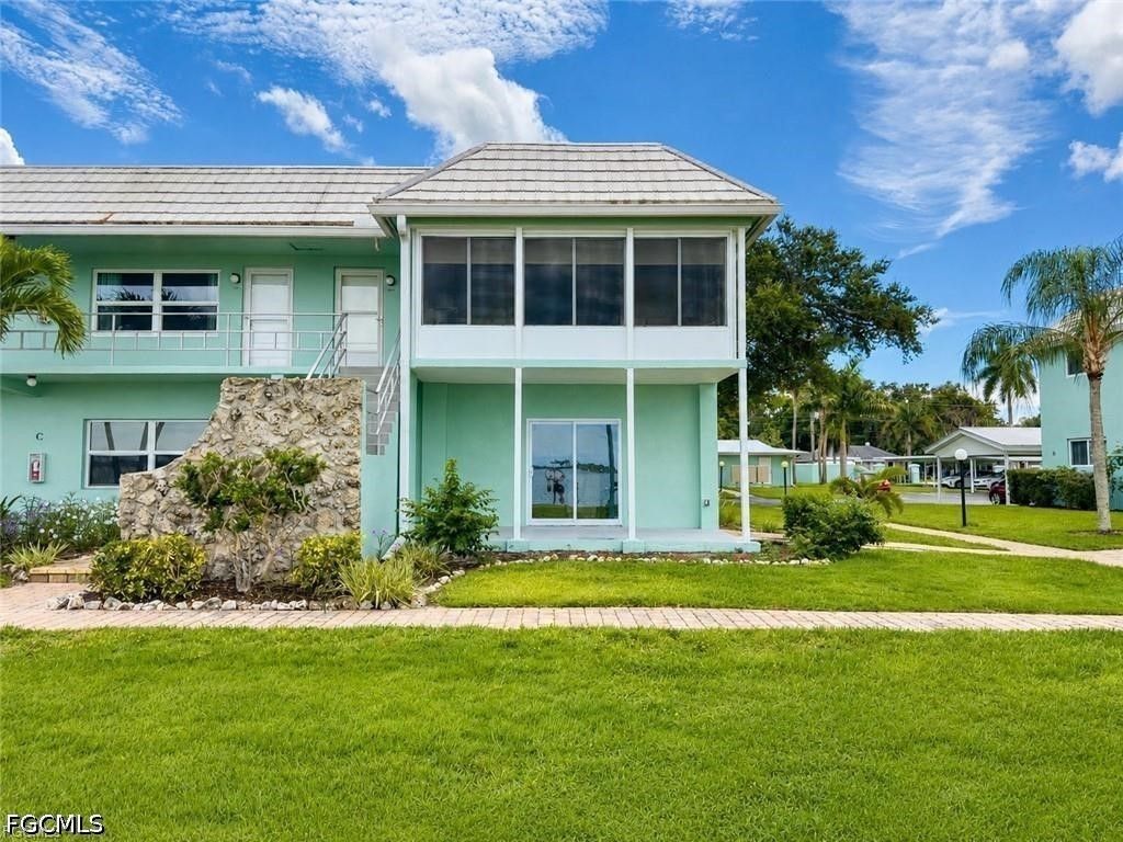 3225 E Riverside Dr 34c, Fort Myers