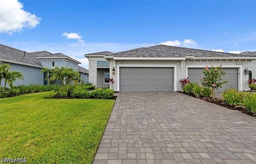 4636 Skysail Dr, Naples