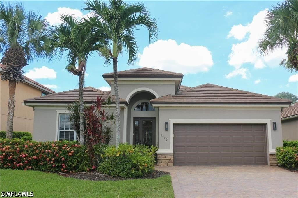 9109 Quartz Ln, Naples