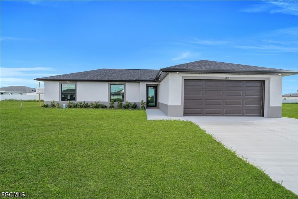 508 Kismet Pkwy W, Cape Coral