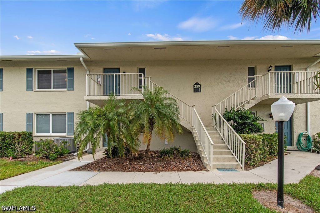 259 Winners Cir 4, Naples