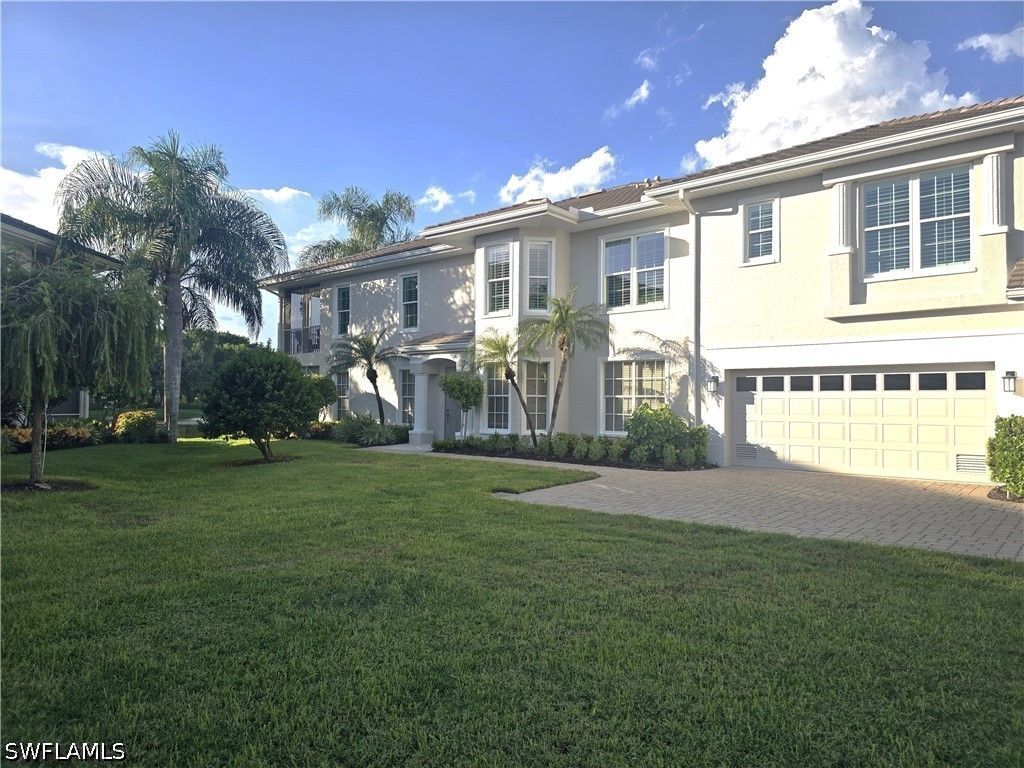 1867 Seville Blvd 411, NAPLES