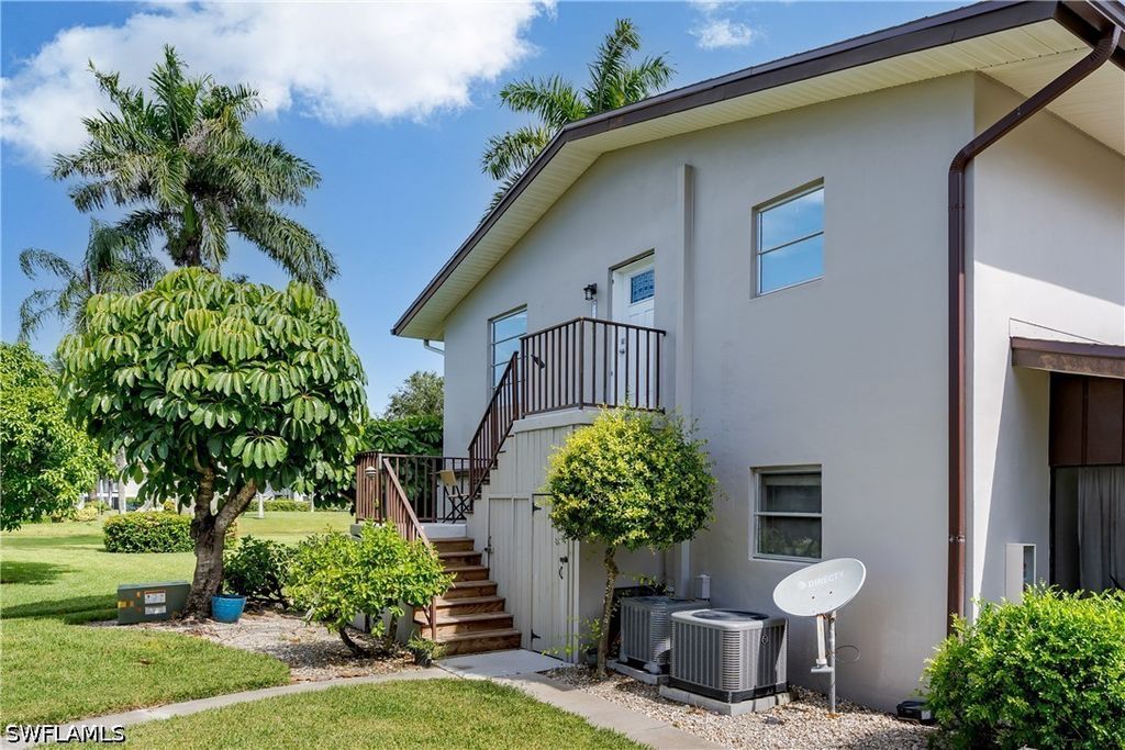 180 Cypress Way E B212, Naples