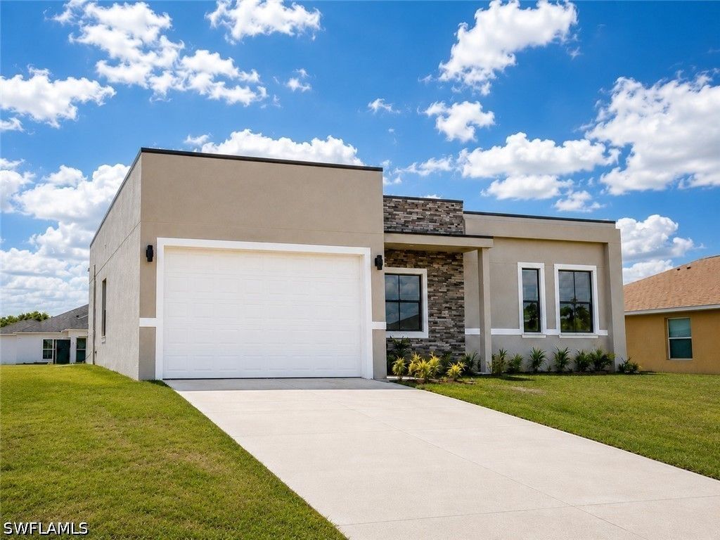 1107 Nw 9th Ave, Cape Coral