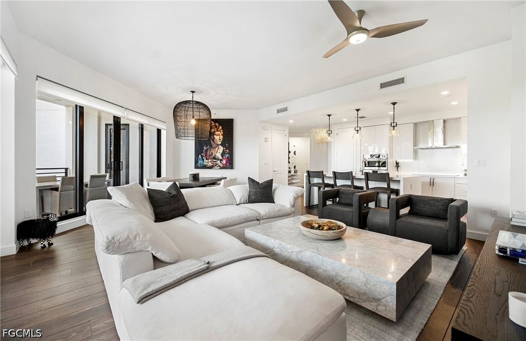 1115 Central Ave 339, NAPLES