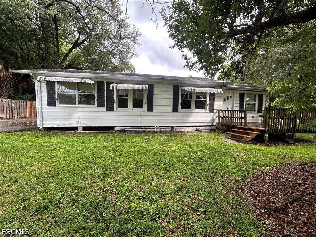 10461 Mcgregor Blvd, FORT MYERS