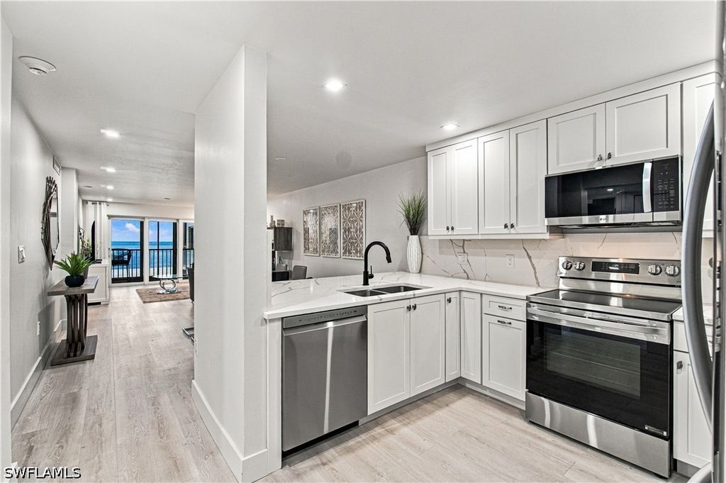 25870 Hickory Blvd 205, Bonita Springs