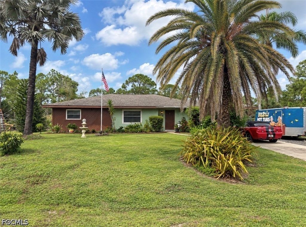 325 Wellington Ave, Lehigh Acres