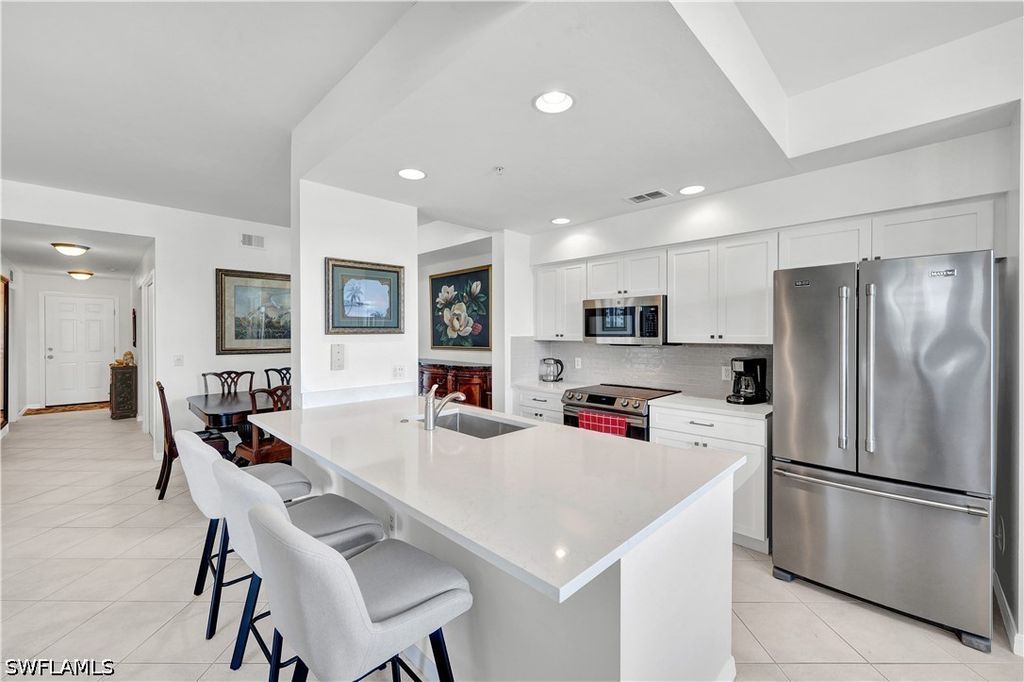 16615 Lake Cir Dr 427, Fort Myers
