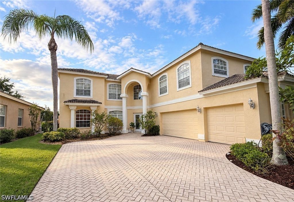 2356 Heritage Greens Dr, Naples