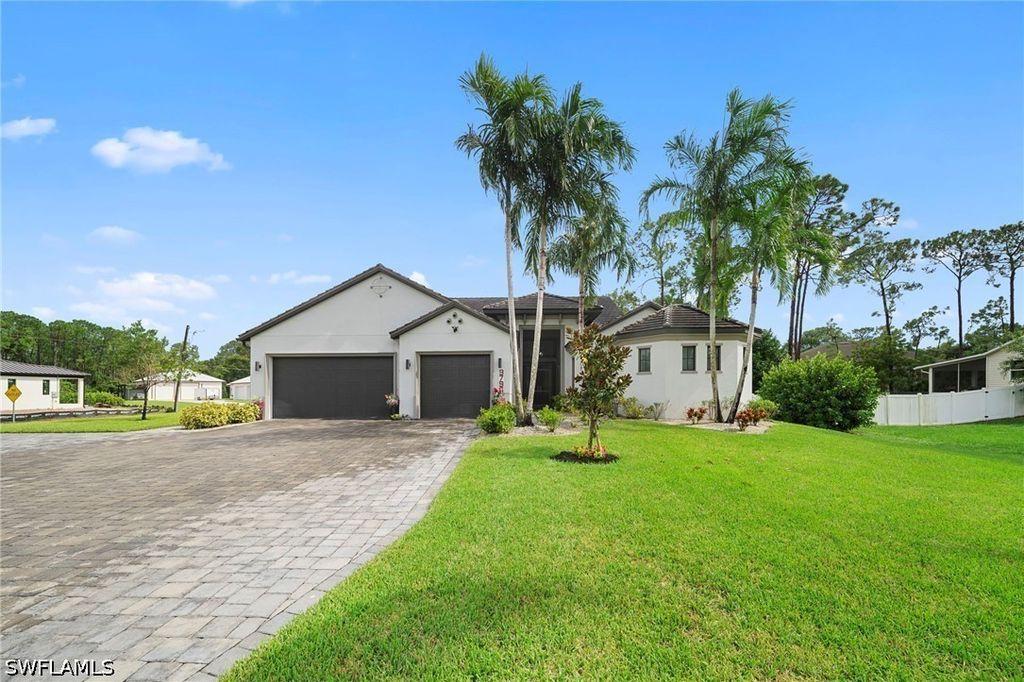 9796 Strike Ln, Bonita Springs