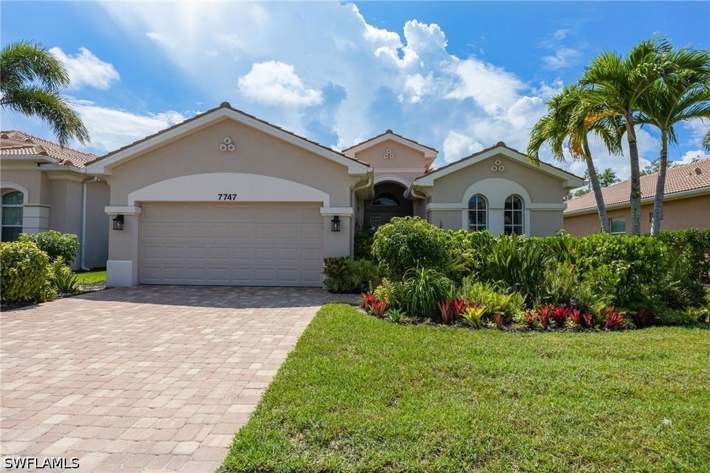 7747 Martino Cir, Naples