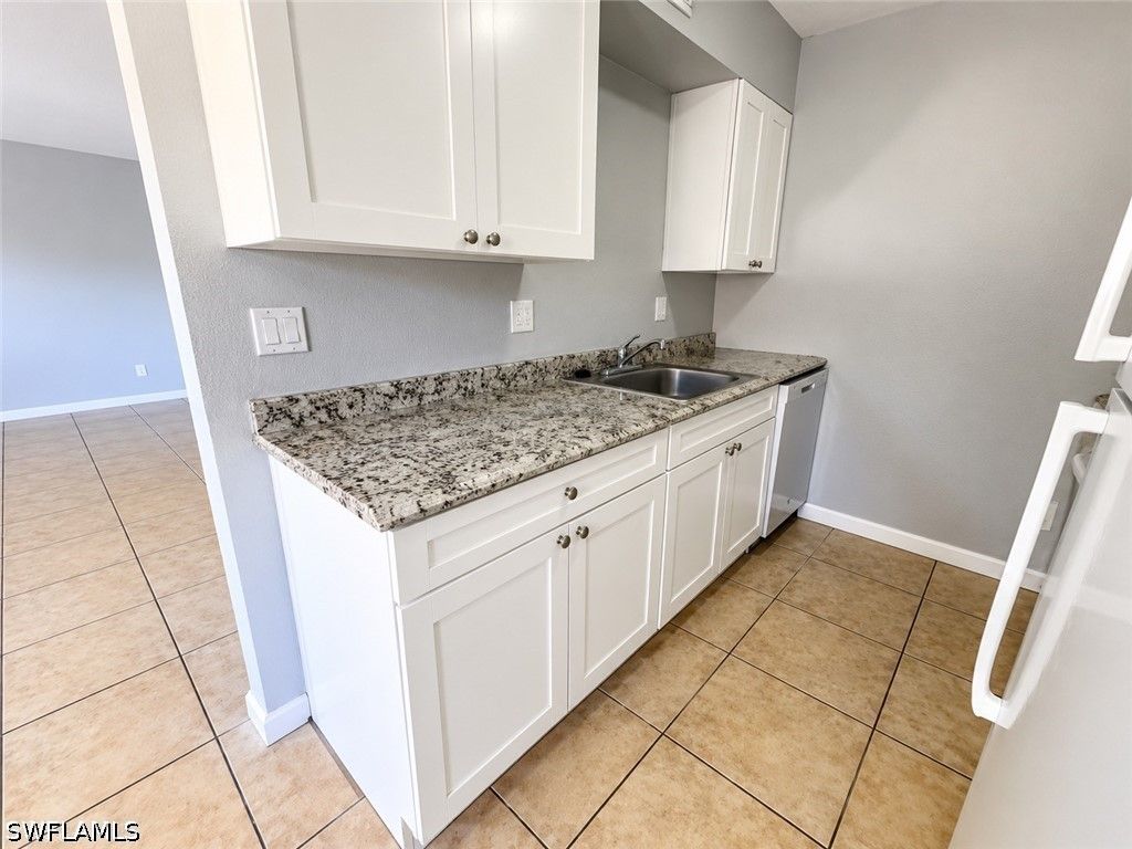 4601 Bayshore Dr A1, Naples