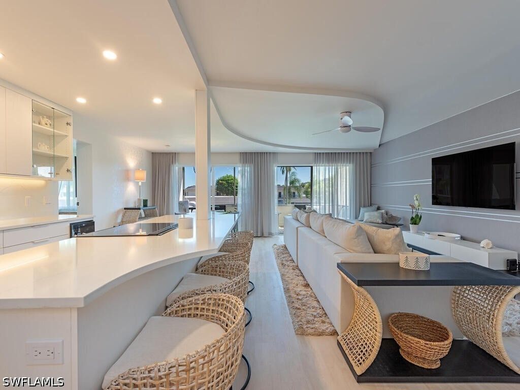 3410 Gulf Shore Blvd N 202, Naples