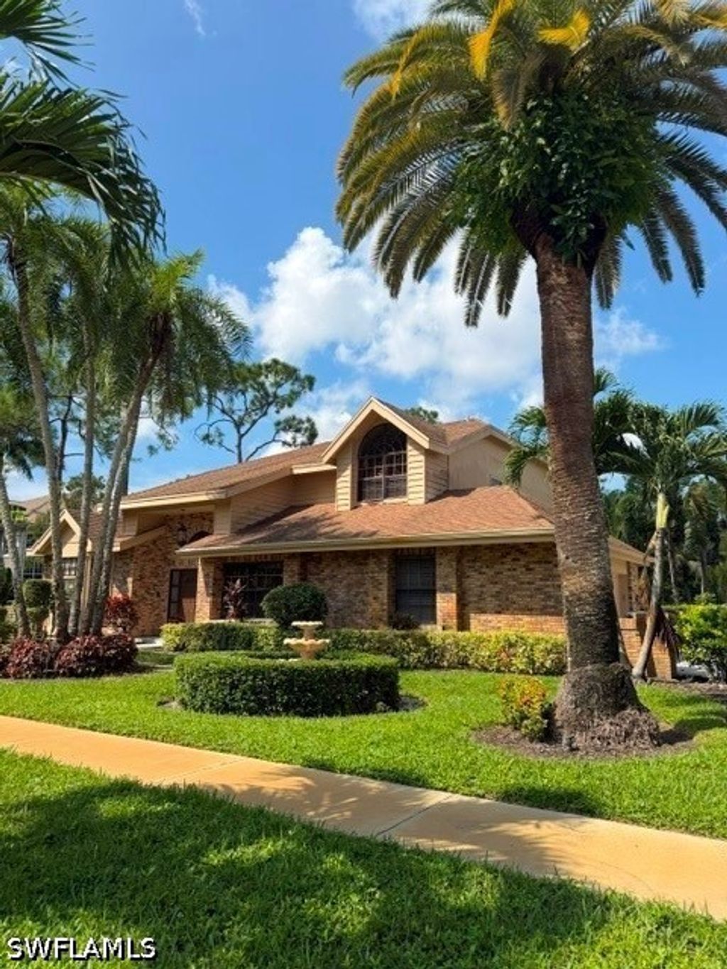 13055 White Violet Dr, Naples
