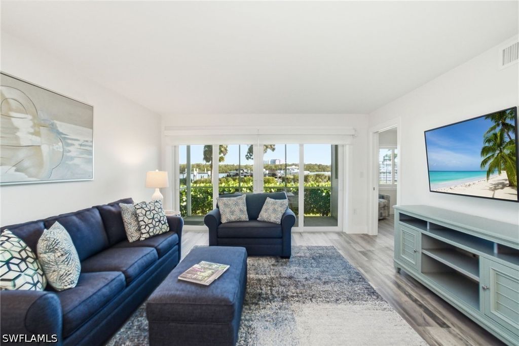 305 Goodlette-frank Rd S C205, Naples