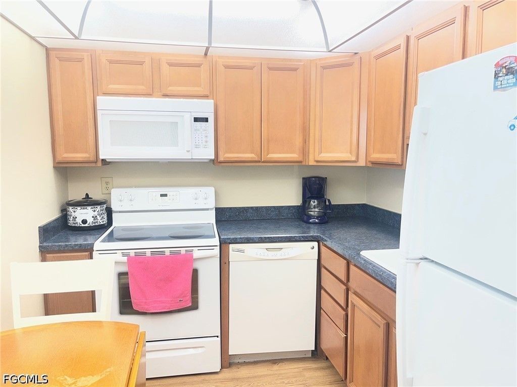 6220 Augusta Dr 301, Fort Myers