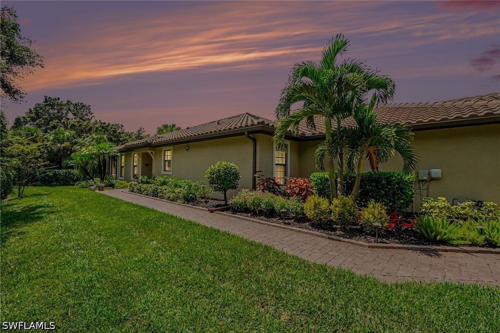 8004 Calle Canovas Ct, Naples